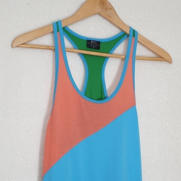 Split59 Tri Colored Workout Top Size Medium - Picture 2 of 5